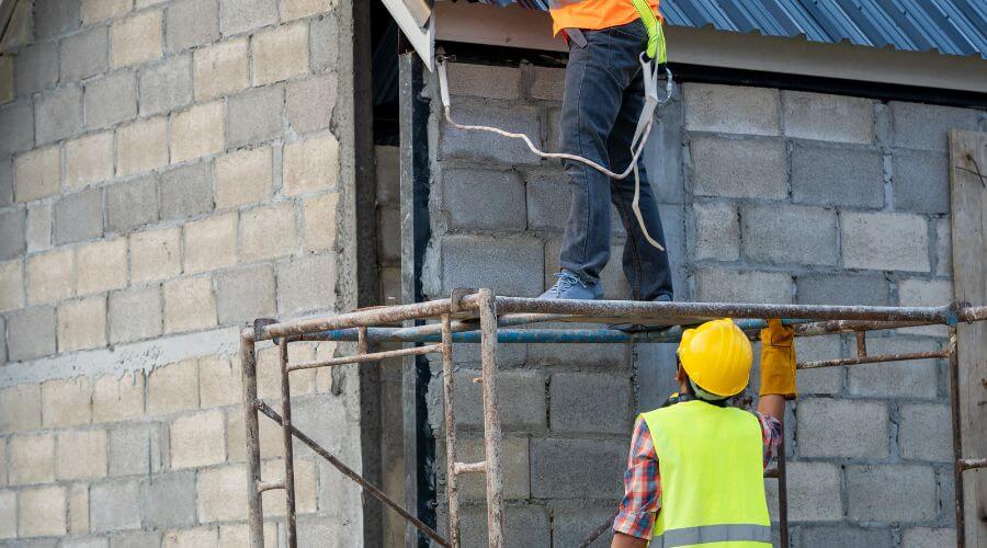 Expert Emergency Roof Repairs services in Red Banks, MS